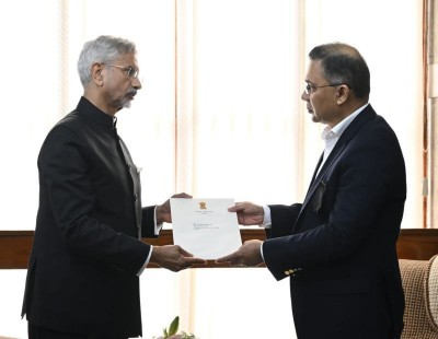 S Jaishankar meets Khaleda Zia’s son Tarique Rahman, hands him PM Modi's condolence letter