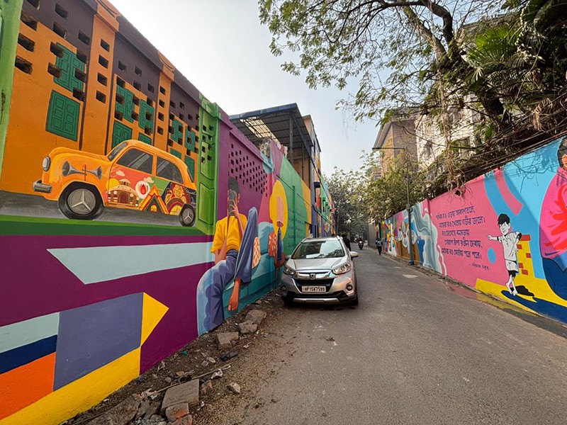 Kolkata’s Ballygunge Transforms Into a Vibrant Colour Corridor
