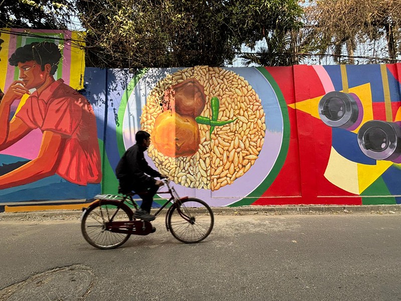 Kolkata’s Ballygunge Transforms Into a Vibrant Colour Corridor