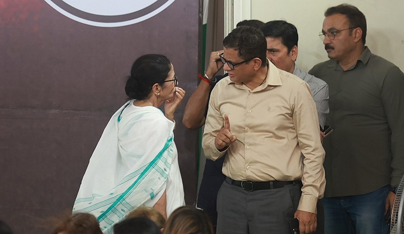 In Images: Mamata Banerjee holds dharna in Kolkata over SIR issue