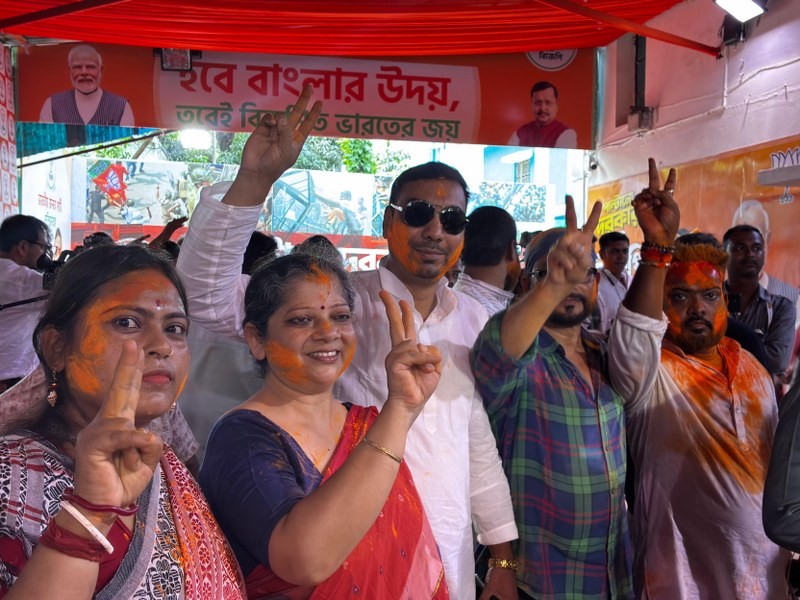 Celebrations begin at BJP Bengal HQ in Kolkata as party inches towards majority mark