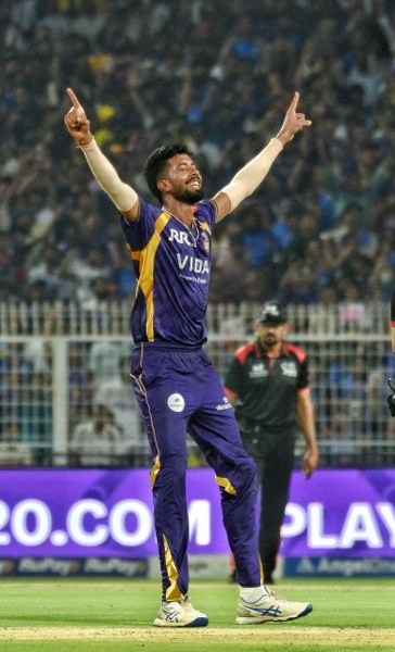 In Images: Kolkata Knight Riders take on Mumbai Indians at Eden Gardens