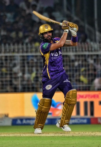 In Images: Kolkata Knight Riders take on Mumbai Indians at Eden Gardens