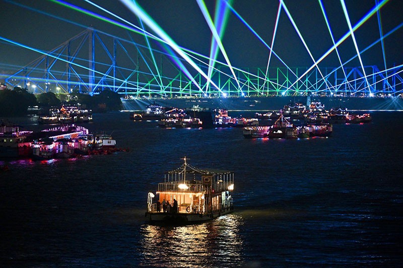 Kolkata dazzles with spectacular laser show on Howrah Bridge ahead of International Yoga Day