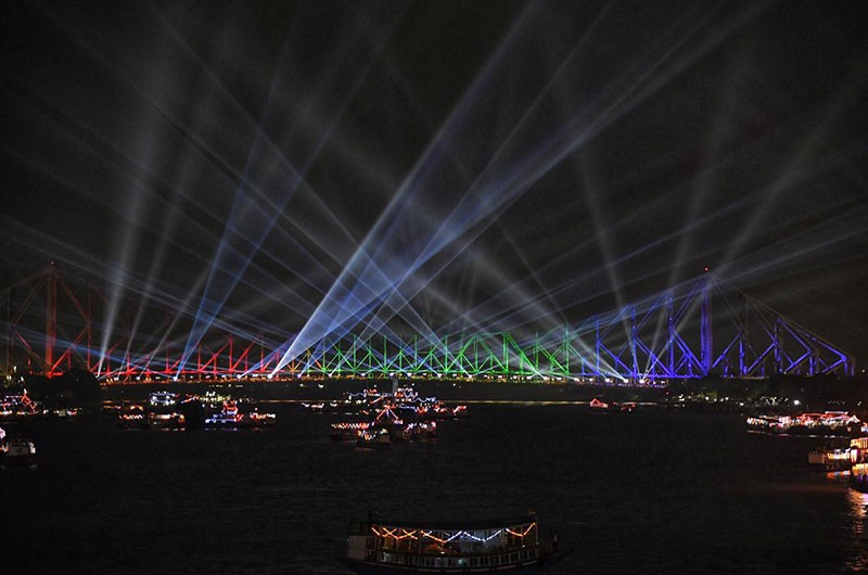 Kolkata dazzles with spectacular laser show on Howrah Bridge ahead of International Yoga Day