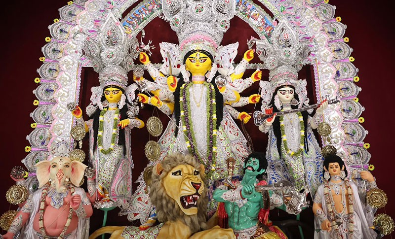Pujo Parikrama: Kolkata’s Most Spectacular Durga Puja Pandals in Pictures