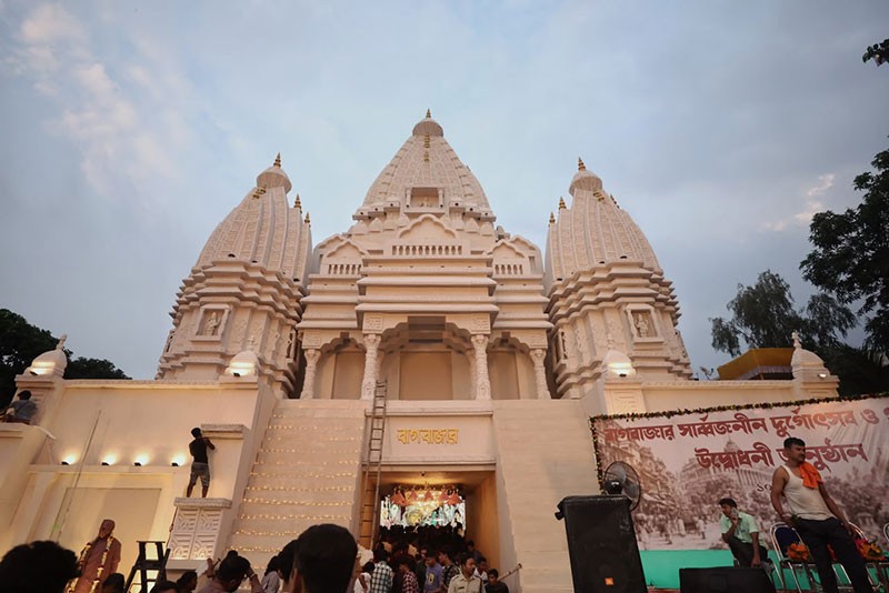Pujo Parikrama: Kolkata’s Most Spectacular Durga Puja Pandals in Pictures