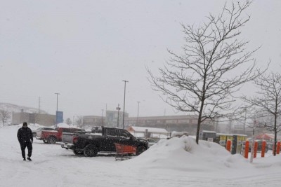 Canada gripped by intense snowstorm; braces for 50 cm snowfall
