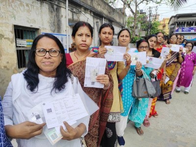 Repolling underway at 15 booths in West Bengal after EVM-related complaints