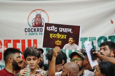 'Dharmendra Pradhan must resign': Cockroach Janta Party founder Abhijeet Dipke joins Jantar Mantar protest