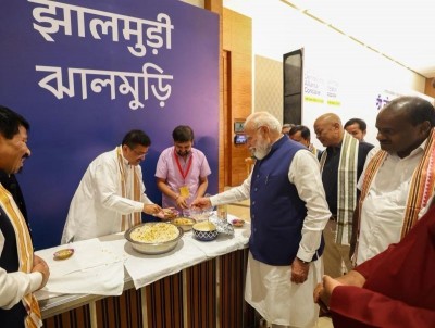 From Jhargram stall to NDA summit: Modi's 'jhalmuri' moment revives Bengal poll memories