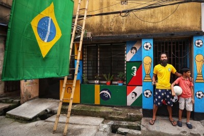 From medical representative to street artist: Kolkata man honours football icons ahead of World Cup