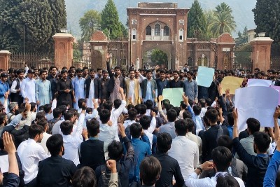 Student dies in shooting at Pakistan college, protests erupt in Swat