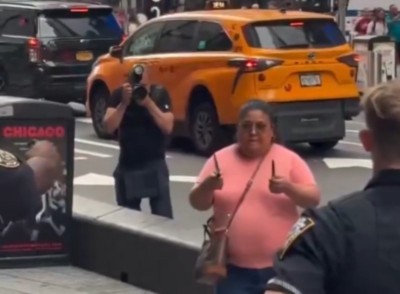 Chaos in NYC's Times Square: Woman stabs 2 before fatal NYPD shootout