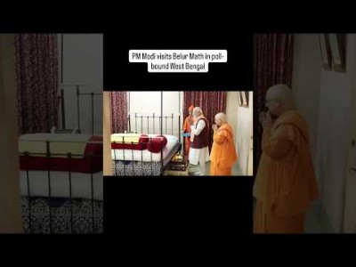 PM Modi visits Belur Math in Kolkata