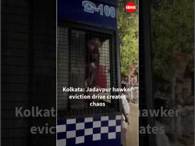 Jadavpur hawker eviction drive sparks showdown: Left leaders detained, protesters injured
