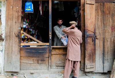 Pakistan: Traders ask for a meeting with Imran Khan over 'alarming' state of law and order in KP