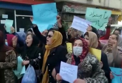 Afghan women demonstrate in Kabul against Taliban restrictions