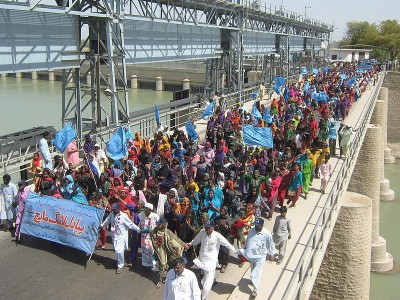 Pakistan: People demonstrate against forced land acquisition by army in Gilgit-Baltistan