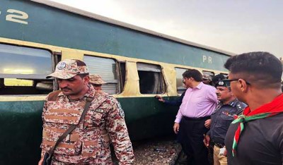 Pakistan: Train crash toll rises to 30