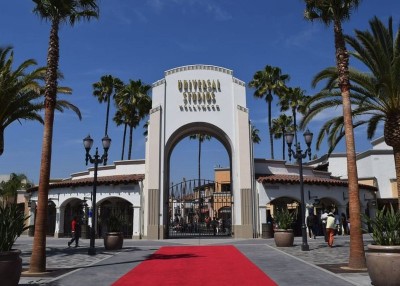 Fifteen hurt in tram mishap at Universal Studios Hollywood in Los Angeles