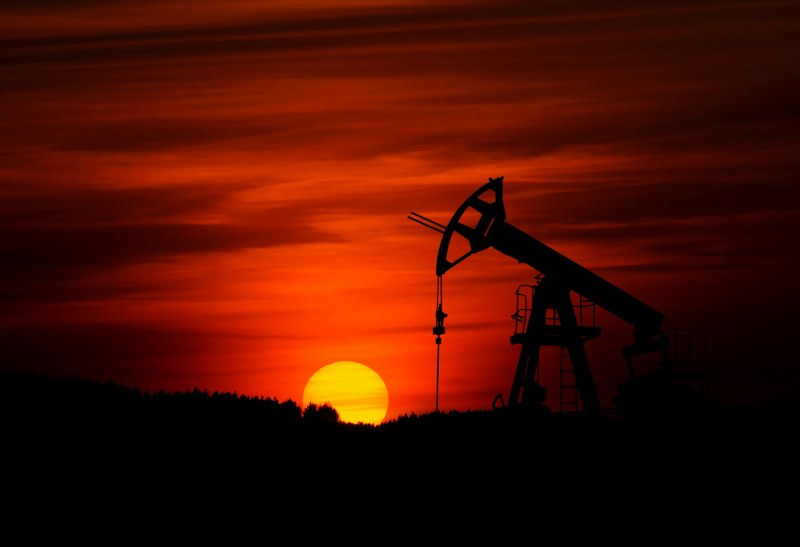 Global oil prices shoot up for third consecutive day amid escalating Middle East conflicts