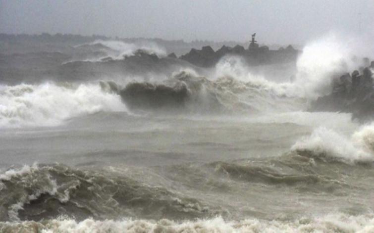 Met forecasts thunderstorm with gusty winds along coastal Andhra till May 19