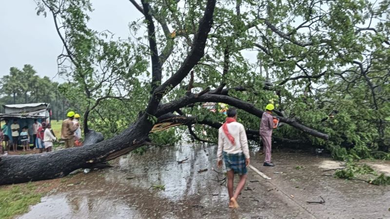 Cyclone Dana: Landfall process completes; 'zero casualty' in Odisha, flight operations resume in Bhubaneswar and Kolkata