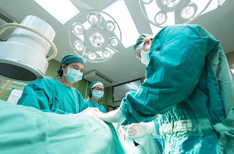 First human recipient of pig kidney transplant in USA dies