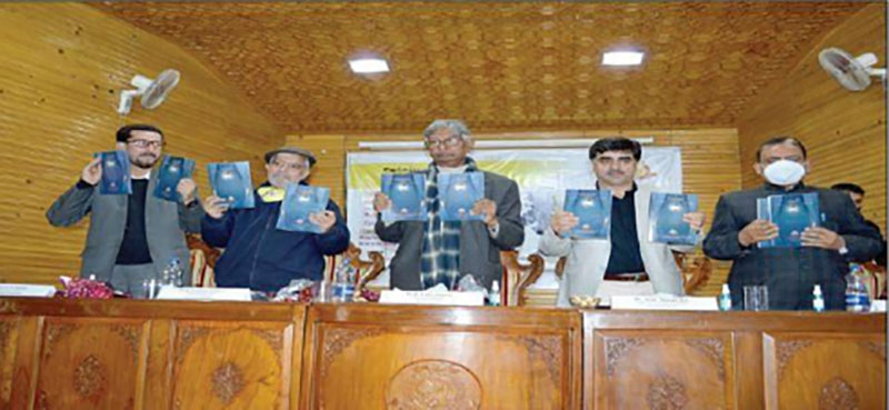 Iconic Week Festival: Kashmir Varsity VC presides over 'Sufiyana Mehfil'