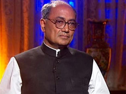 Digvijaya thanks Anna for his protest against land ordinance