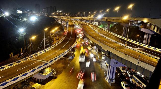 Mamata Banerjee inaugurates Kolkata's Parama flyover