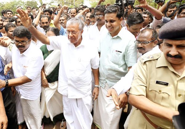 Pinarayi Vijayan takes oath as Kerala CM