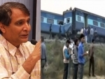 Suresh Prabhu visits train mishap site