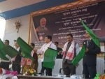 Prabhu, Sonowal flag off country's second luxury train Humsafar Express from Assam