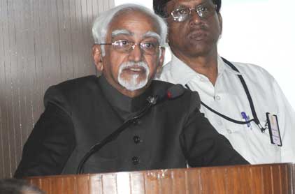 M. Hamid Ansari wishes people on Christmas