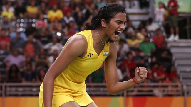 PV Sindhu takes victory ride in Hyderabad