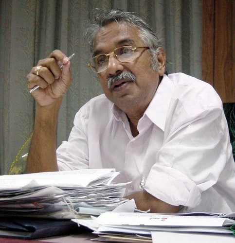 Solar scam : Kerala CM refuses to undergo lie-detector test 