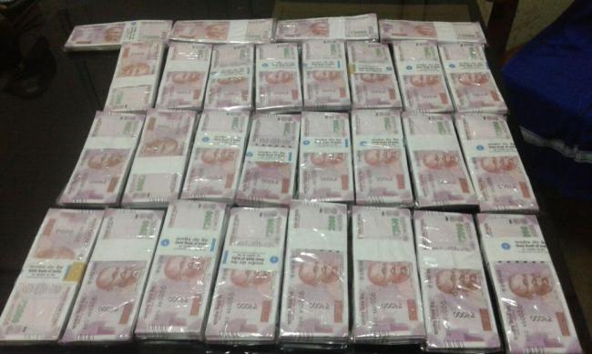 West Bengal: Rs. 2000 fake notes worth 92,000 rupees seized in Malda, 1 nabbed