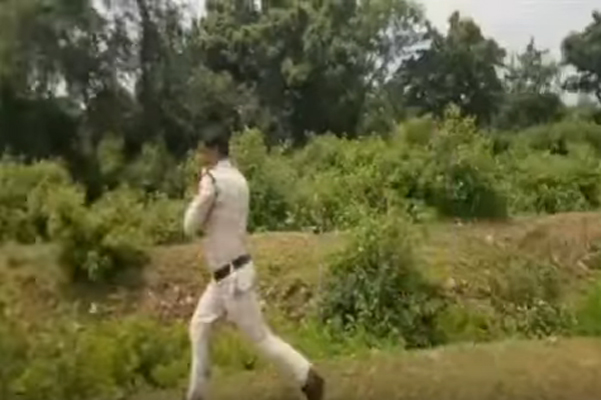 Madhya Pradesh cop runs with bomb on shoulder, saves 400 children 