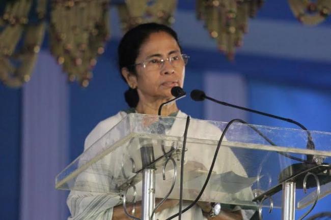 We will fight the political game played by Centre: Mamata Banerjee