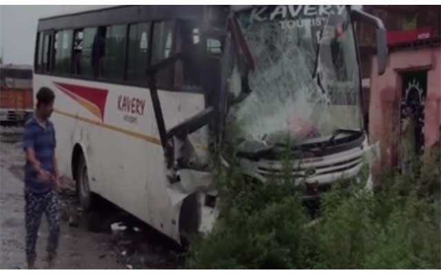 Jammu and Kashmir road tragedy kills 16 Amarnath pilgrims