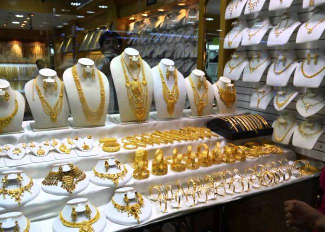 Kolkata jeweler found dead inside his store, police suspect murder