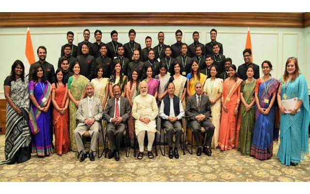 Indian Foreign Service Officer trainees call on Prime Minister