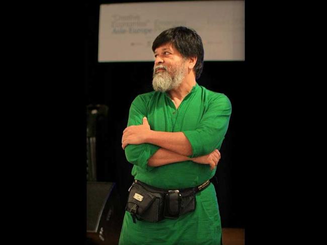 PEN International and Editors' Guild of India condemns celebrated Bangladeshi photographer Shahidul Alam's arrest, demand immediate release