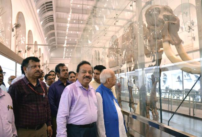 Dr Harsh Vardhan inaugurates renovated Zoological and Botanical Galleries at Indian Museum along with West Bengal Governor KN Tripathi