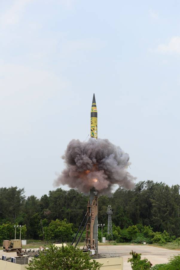 India successfully test fires Agni-5 missile