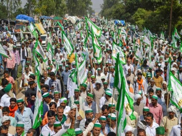 Protesting farmers end march in Delhi