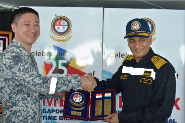 Singapore defence minister witnesses high tempo action at Sea during ongoing SIMBEX 18