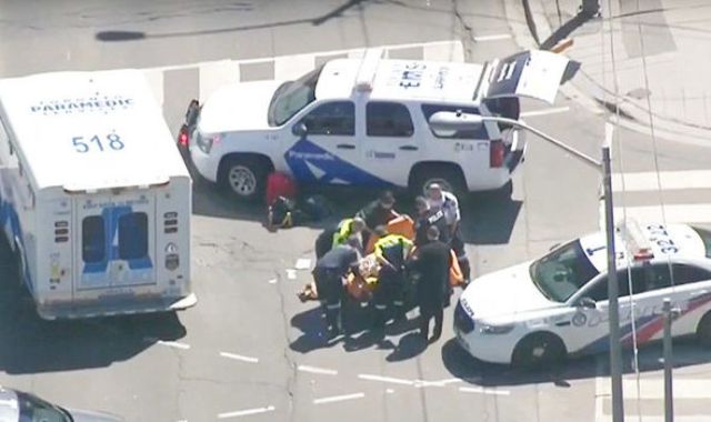 Van ploughs through pedestrians in Toronto, 3 killed